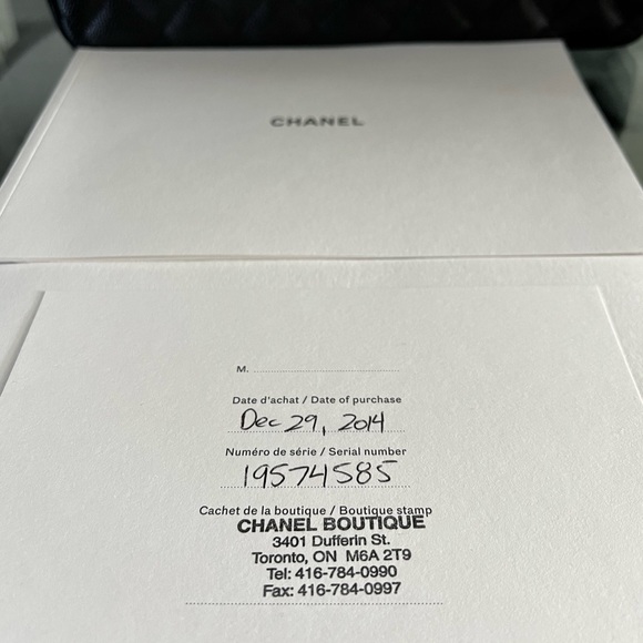 Selling my Chanel large classic flap handbag - Picture 5 of 5